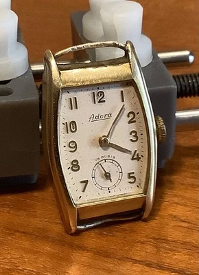 Vintage Adora Boden Edelstahl Junghans Men’s Watch Tonneau Gold Case 20 Micron - Image 1 of 4