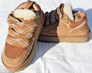 Arena con cordones UGG Australia Boys K LOWMEL talla 4 usada - Imagen 1 de 8