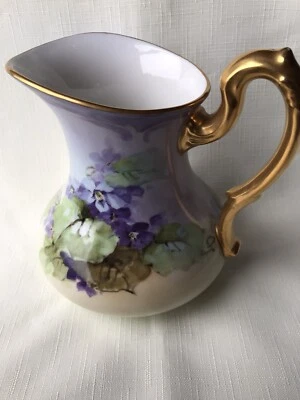 ANTIGUA JARRA VIOLETAS PINTADA A MANO D&C LIMOGES FRANCIA *FIRMADA POR EL ARTISTA* Foto 1 de 4