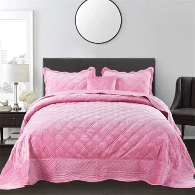 Super Soft Microplush 4-Piece Bedspread Set – Warm, Cozy Bedding for Queen/King - Image 1 of 4