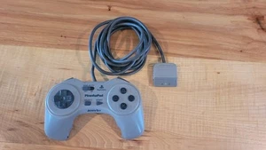 InterAct PiranhaPad PlayStation 1 PS1 Wired Controller - Grau - Bild 1 von 4