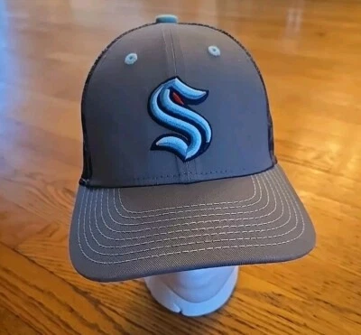 Gorra de camionero NHL Seattle Kraken para hombre cierre de gancho/bucle gris Foto 1 de 4