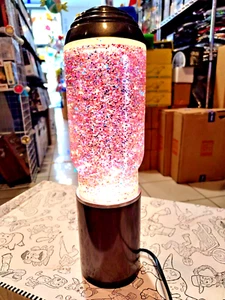 Lampada glitter e diffusore olii essenziali Base Grigio Scuro e Glitter viola - Imagen 1 de 7