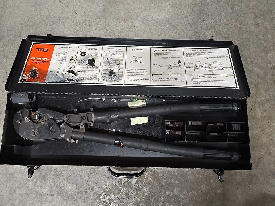 Crimpadora de compresión con troqueles Thomas & Betts TBM8S manual de trinquete Foto 1 de 4