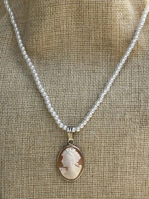 Collana Con Cammeo Corniola , Collana In Acciaio Inox, Collana Con Perle , Cameo - Immagine 1 di 2