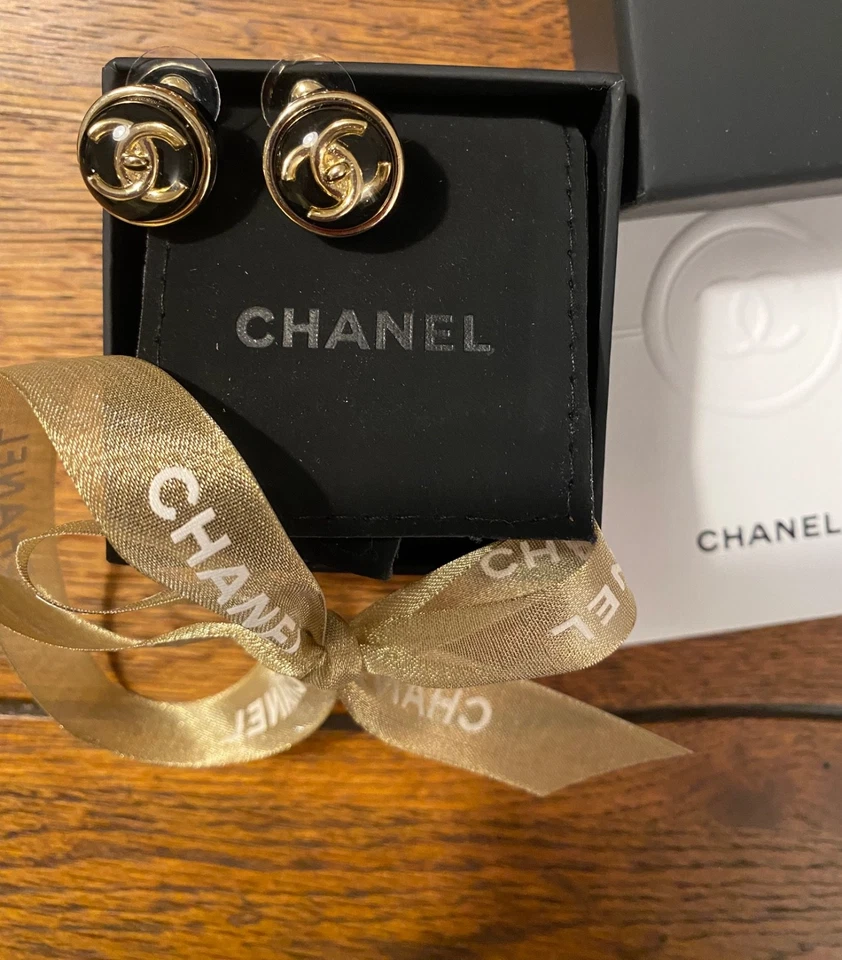 CHANEL Ohrringe, Ohrstecker CC OPV - Bild 1 von 3