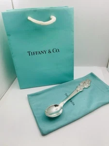 Tiffany & Co. 925 Mommy Baby Bear Baby Spoon BEAUTIFUL! UNIQUE! RARE!! - Picture 1 of 12