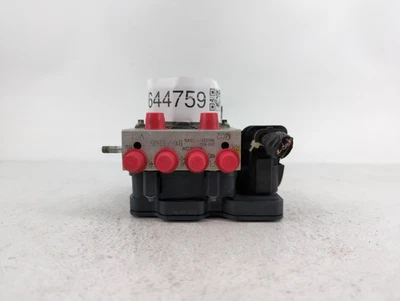 Módulo de control de bomba ABS 2017 Mitsubishi Mirage Q8KUQ Foto 1 de 4