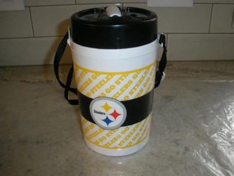 NEW Pittsburgh Steelers MRL Sports 8.5" x 4" Water Bottle Cover