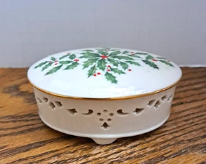 Lenox Holiday Piatto Portagioie con Ritagli 4 3/4'' L - Foto 1 di 7