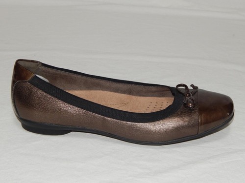 Piastrelle da balletto CLARKS ARTISAN da donna marrone metallizzato in pelle dettaglio fiocco taglia 9 M