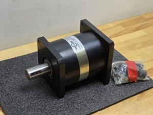 CGI Gearbox Gearhead 042PNX0055-X-03920, 5.5:1 Ratio - Picture 1 of 8