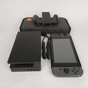 Nintendo Switch Grigia + Joy-Con + Dock + Custodia – Perfettamente Funzionante - Foto 1 di 13