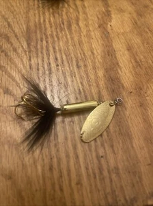 Señuelo giratorio en línea Worden's ROOSTER TAIL 1/4 OZ trucha/bajo/pan dorado/negro/oro - Imagen 1 de 5