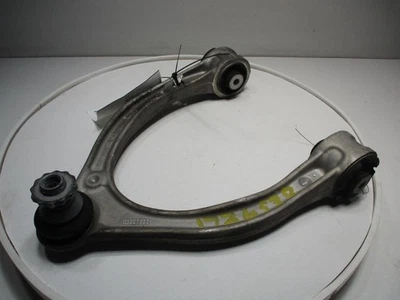 BRAÇO DE CONTROLE SUPERIOR DIANTEIRO DIREITO TIPO 205 SERVE 15-19 MERCEDES BENZ C-CLASS 38581 - Imagem 1 de 4