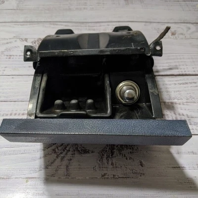 Cenicero deslizante azul para tablero Dodge D150 D250 1981-1987 OEM D350 D100 Foto 1 de 4