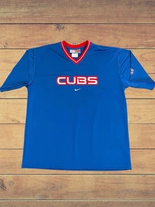 Vintage Chicago Cubs NIKE Center Swoosh Spell Out V-Neck Pullover Trikot Gr. XL - Bild 1 von 7