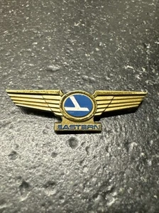 Vintage 80s Eastern Airlines Junior Pilot Wings Plastic Stoffel Seals Pin --6921 - Picture 1 of 5