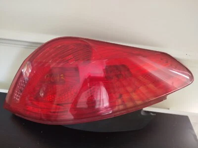 Luz trasera lado norte peugeot 308 2011-2013 9680425980 Foto 1 de 4