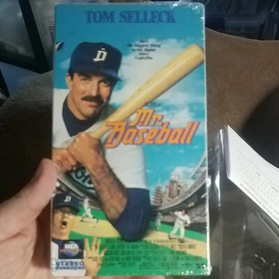 Mr. Baseball-VHS-Tom Selleck/Dennis Haysbert-comedy-new/sealed/watermarked Foto 1 de 4