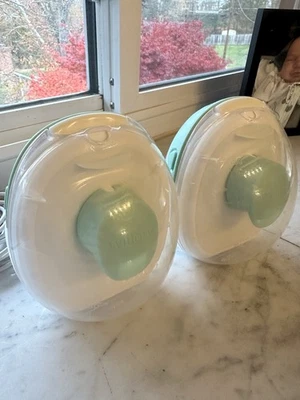 Willow Go Wearable Double Electric Wireless Breast Pump - Image 1 of 3
