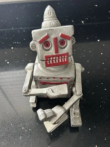 Repro "Robert the Robot" Cast Iron Coin Eating Money Box by Hubley. - Picture 1 of 4