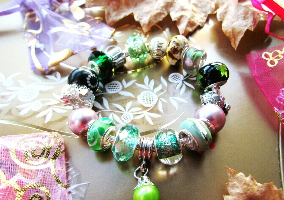 Mädchen Adventskalender SCHMUCK Armband Schildkröte Blume Anhänger Perlen GRÜN  - Bild 1 von 1