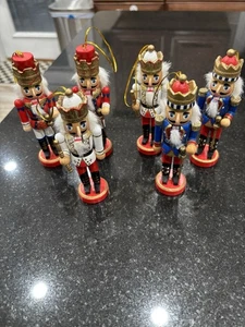 Vintage 6er Set Holz Nussknacker Weihnachtsschmuck Mund bewegt 4" - Bild 1 von 6