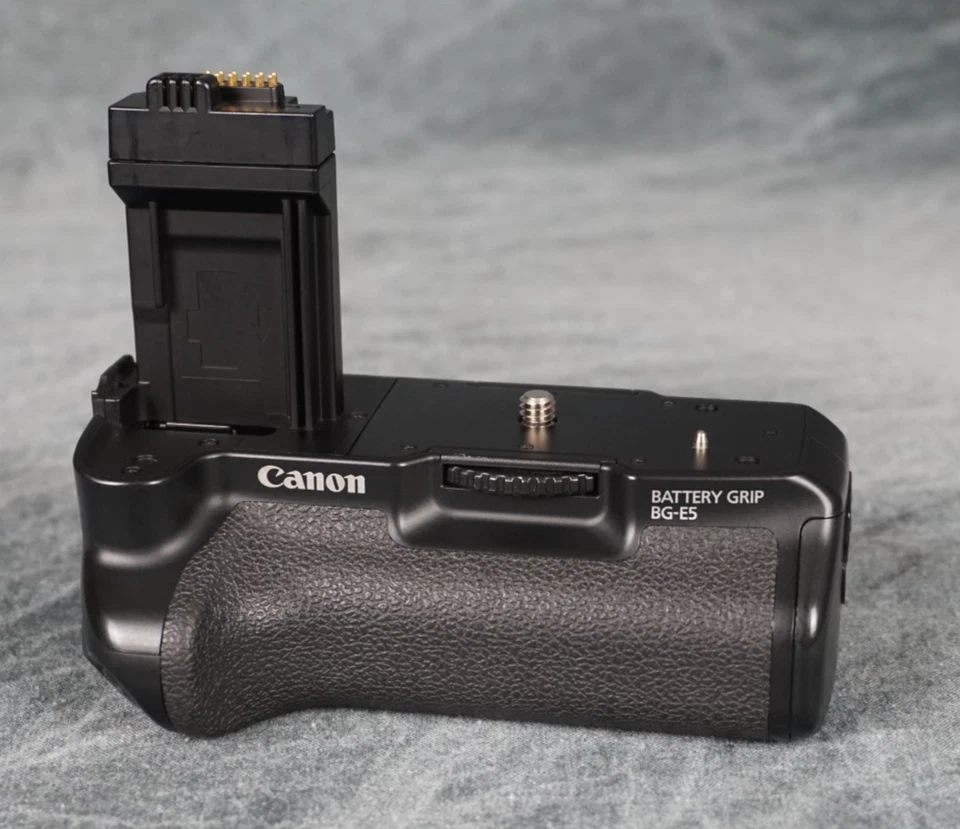 Empuñadura de batería para cámara réflex digital Canon BG-E5 OEM para cuerpos EOS Rebel XS/XSi/T1i probados Foto 1 de 4