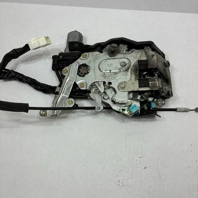 2004-2010 TOYOTA SIENNA RIGHT REAR POWER SLIDING DOOR LATCH W/ LOCK ACTUATOR OEM - Image 1 of 4