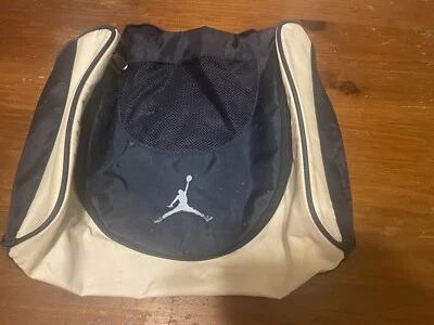 Nike Air Jordan "Jumpman" VTG Logo Gym Sneaker Shoe Shoulder Bag Navy&Cream Read - Image 1 of 4