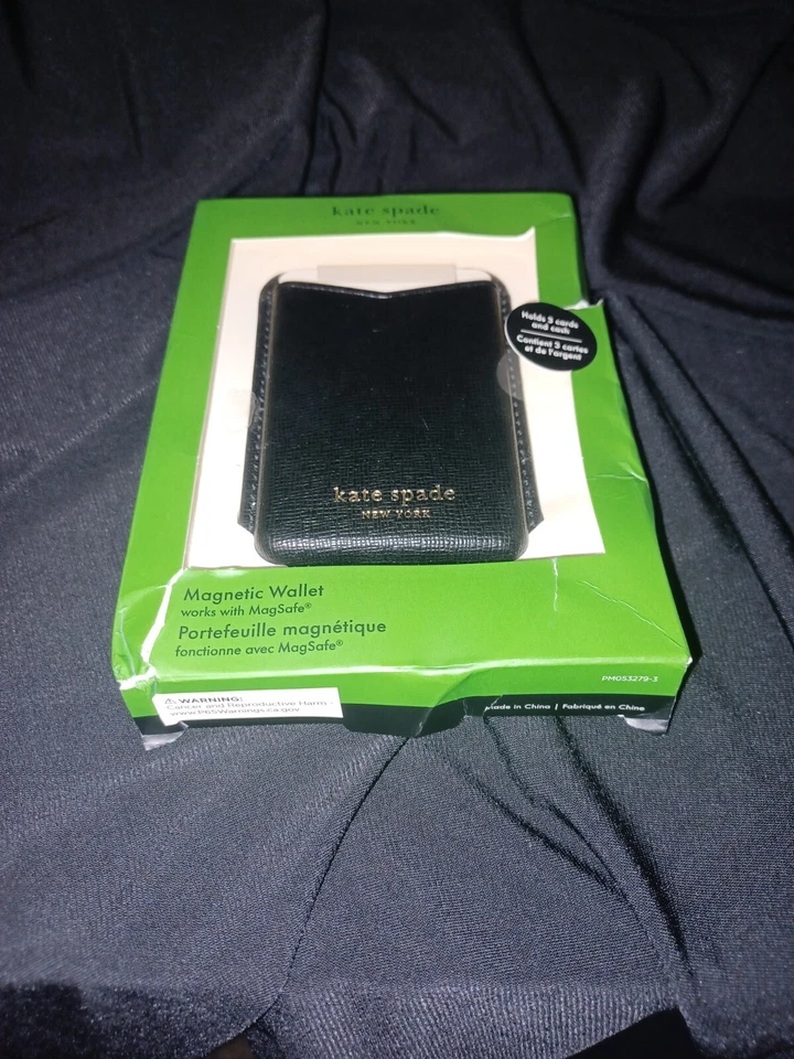Cartera abatible magnética Kate Spade NY funciona con MagSafe negra ¡NUEVA! Foto 1 de 1