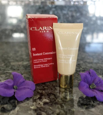 Clarins instant concealer new in box size 0.5oz select your shade - Image 1 of 2