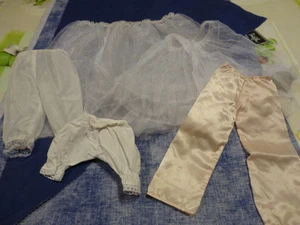 Lote Ropa poupée2jupons, 3pantys - Picture 1 of 1