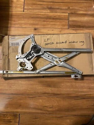 Регулятор стеклоподъемника в сборе Dorman 741-717 для Honda Accord 1990-1993 годов выпуска - Изображение 1 из 4