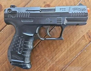 Walther P22 Airsoft Spring Powered 6mm With Magazine, FOR PARTS READ DESCRIPTION - Picture 1 of 4