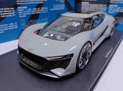 Модель автомобиля Autocult 1:18 Audi Pb18 E-Tron Avenue 18 выпуск 2021 серая смола - Изображение 1 из 4