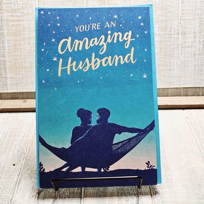 Tarjeta de cumpleaños American Greetings para esposo estrellas azules pareja nuestras voces Foto 1 de 4