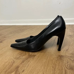 Vintage Prada Pumps schwarz italienisches Leder spitz zulaufend klassisch Stiletto High Heel 38 - Bild 1 von 8