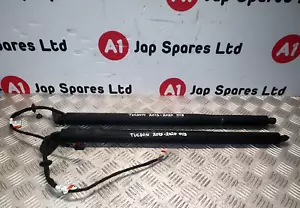 HYUNDAI TUCSON MK3 2015 - 2020 GAS POWER LIFT REAR TAILGATE STRUTS 81780-D3100 - Picture 1 of 3