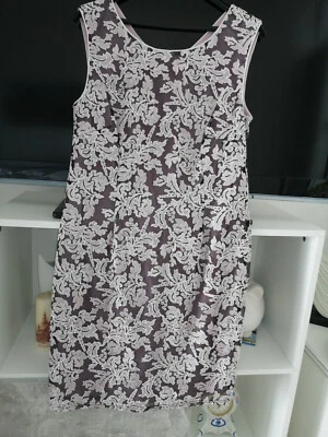 Spitzenkleid - Cosima by N°1 , unterfüttert  , zarte Spitze -Blumenmotiv -  - Bild 1 von 4