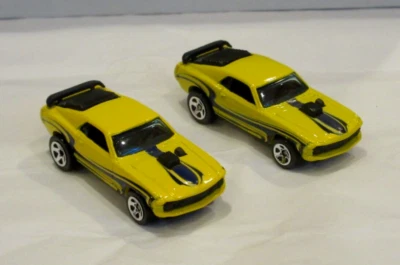 2007 HOT WHEELS MYSTERY CARS LOT OF 2 ~'70 MUSTANG MACH 1 w/ COLOR VARIATION~ - Image 1 of 4