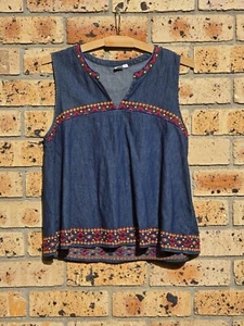Gap Womens Sleeveless Embroidered Ruffle Top in Indigo Denim Size M Boho Hippie - Picture 1 of 5