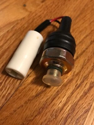 New Genuine Original Subaru SOA332A314 Hi Lo Pressure Switch A/C - Image 1 of 2