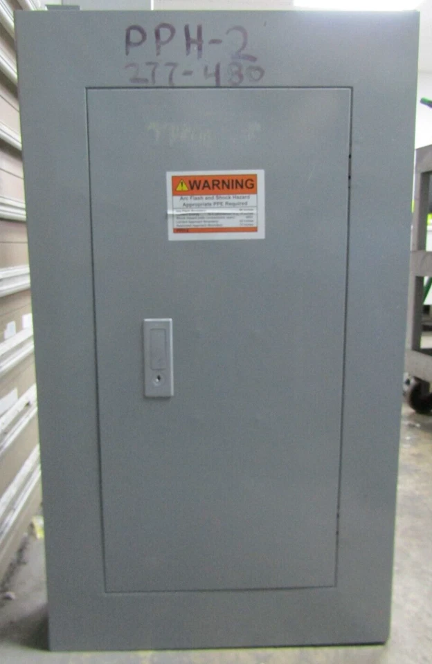 😃 ITE 225 AMP MAIN LUG PANELBOARD 480Y/277 VAC 3Ø 36 CIRCUIT CDP-7 - Image 1 of 4