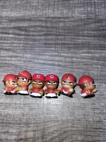 TEENYMATES MLB  FIGURE 1" INCH Cincinnati Reds 6pc Cover