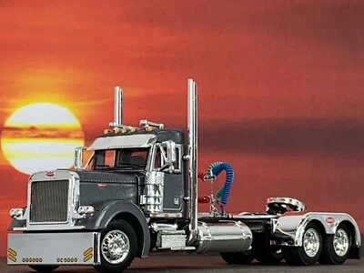 1/64 DCP GUN METAL GRAY PETERBILT 379 DAY CAB - Image 1 of 4