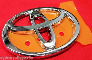 TOYOTA PRADO BADGE REAR EMBLEM 120 SERIES FROM SEPT 02> NEW GENUINE 9097502009 - Picture 1 of 8