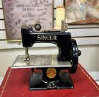 Vtg 1950c Singer Sew Handy Children's Sewing Machine Model 20 With Original Case