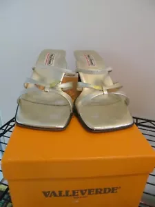 Sandali donna Valleverde Italia 7,5 platino punta aperta mulo taglia 37,5 slip on - Foto 1 di 8